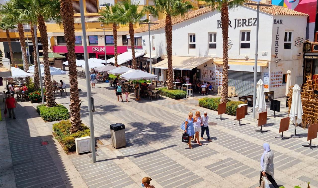 Precioso apartamento en el centro de Torremolinos Exterior foto
